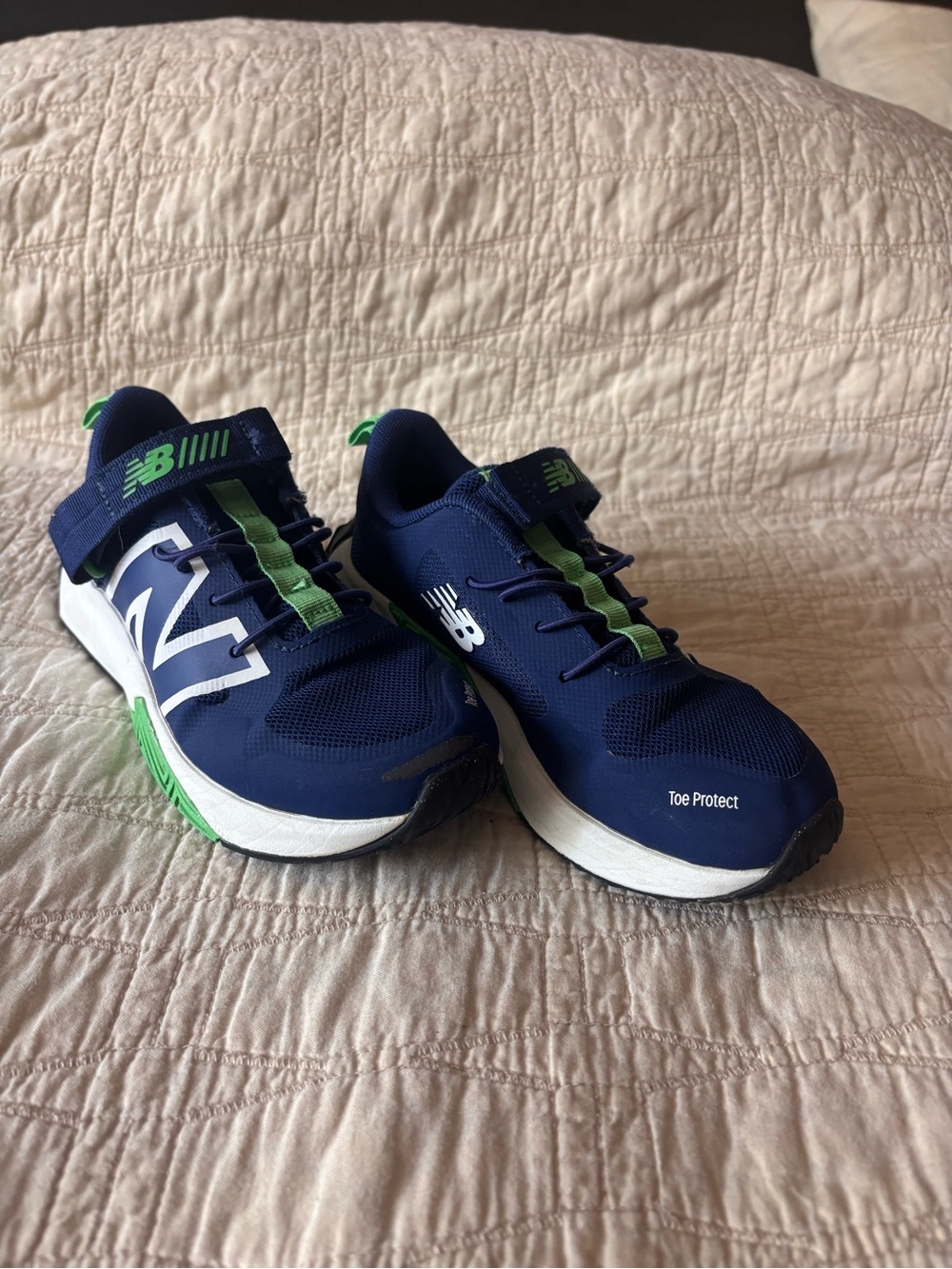 New Balance Kids Size 13 Navy Green Velcro Athletic Running Shoes